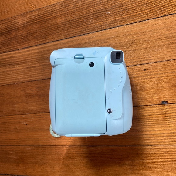 Instead Mini 8 Polaroid camera - Picture 3 of 3